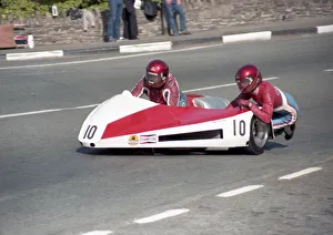 Nick Cutmore Collection: John Barker & Nick Cutmore (Windle Yamaha) 1984 Sidecar TT