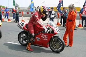 Images Dated 31st May 2003: John Barton (Ducati) 2003 Formula One TT