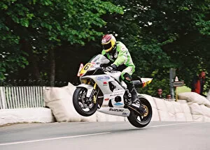 Images Dated 8th August 2018: John Barton (Suzuki) 2004 Senior TT