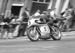 John Blanchard (Seeley Mtachless) on Bray Hill; 1967 Senior TT