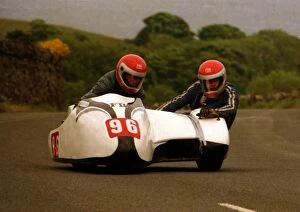 Images Dated 10th March 2018: John Booth & Keith Robert (Yamaha) 1988 Sidecar TT