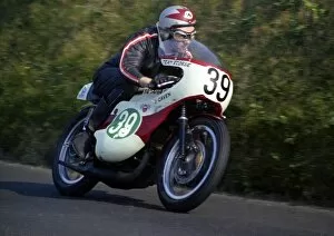 Images Dated 17th December 2017: John Caven (Yamaha) 1973 Lightweight Manx Grand Prix