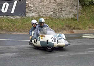 1971 500 Sidecar Tt Collection: John Crick & D Senior (BSA) 1971 500 Sidecar TT