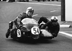 John Davies Gallery: John Davies & Wiliam Williams (Rumble Crooks Suzuki) 1977 Sidecar TT