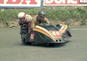 Images Dated 16th March 2021: John Hartell & Tony Newsholme (Windle) 1986 Sidecar TT