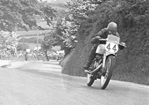 Images Dated 27th December 2021: John Hodgkin (Vincent) 1950 Senior TT