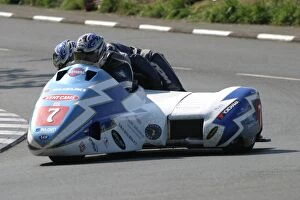 Images Dated 4th June 2007: John Holden & Andrew Winkle (Suzuki) 2007 Sidecar TT