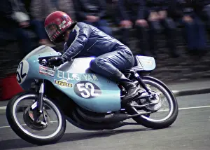 John Kirkby (Ellis Yamaha) 1974 Ultra Lightweight TT