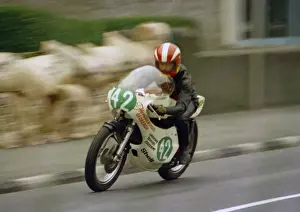 John Logan (Yamaha) 1976 Lightweight Manx Grand Prix