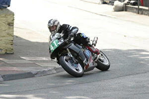 Images Dated 7th June 2004: John McGuinness (400 Honda) 2004 Lightweight 400 TT