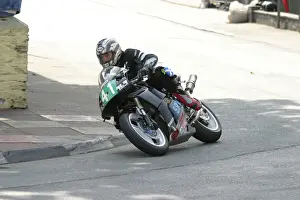 John McGuinness (400 Honda) 2004 Lightweight 400 TT