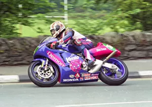 Images Dated 29th August 2021: John McGuinness (Honda) 2000 Lightweight TT