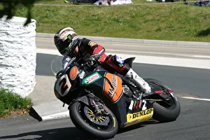 Images Dated 8th June 2009: John McGuinness (Honda) 2009 Superbike TT