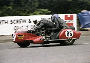 Images Dated 28th July 2017: John Phillips & Andrew Mackay (Kawasaki) 1979 Sidecar TT