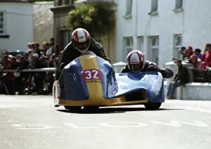 Images Dated 2nd February 2017: John Potts & Simon Bartrop (J & J Yamaha) 1998 Sidecar TT