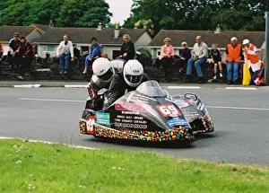 John Saunders & Colin Smith (MR Equipe Yamaha) 2004 Sidecar TT