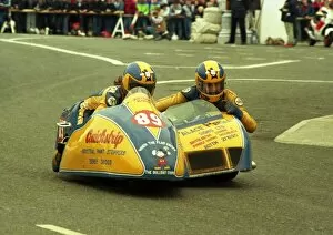 Images Dated 2nd April 2017: John Stephenson & Doug Rose (Derbyshire Yamaha) 1988 Sidecar TT