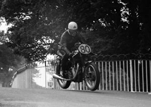 Images Dated 28th May 2018: John Wheeler (Velocette) 1960 Senior Manx Grand Prix