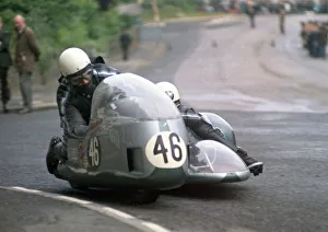 1971 500 Sidecar Tt Collection: John Wright-Bailey & Eddie Kiff (Triumph) 1971 500 Sidecar TT