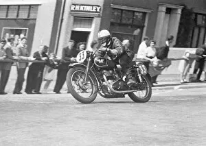 Images Dated 30th March 2022: Johnny Cox (Matchless) 1951 Senior Clubman TT