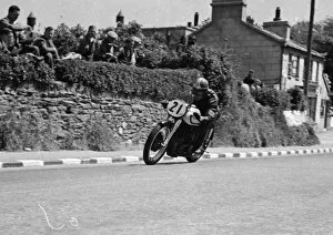 Images Dated 30th June 2019: Johnny Lockett (Norton) 1950 Senior TT
