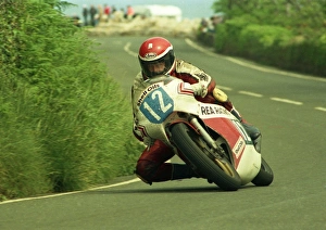 Images Dated 29th October 2016: Johnny Rea (Yamaha) 1987 Junior TT