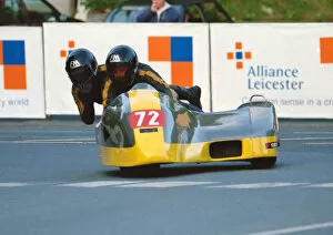 Images Dated 1st October 2018: Jon Perkins & Peter Allebone (Judarch) 2000 Sidecar TT