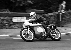 Jonathan Parkes (Matchless) 1975 Senior Manx Grand Prix