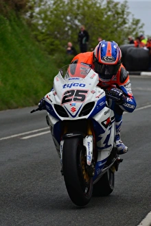 Images Dated 2nd June 2013: Josh Brookes (Suzuki) 2013 Superbike TT