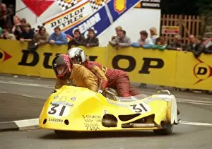 Keith Brown Gallery: Keith Brown & David Hedison (Yamaha) 1988 Sidecar TT