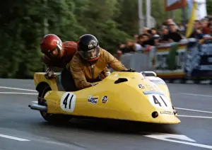 Keith Brown & Steven Langham (Yamaha) 1989 Sidecar TT