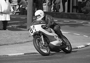 Images Dated 25th March 2021: Keith Brown (Yamaha) 1975 Lightweight Manx Grand Prix