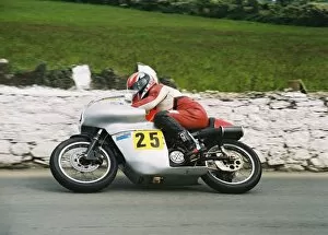 Keith Dixon (Seeley 7R) 1994 Pre-TT Classic