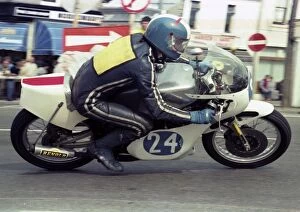 Images Dated 25th January 2018: Keith Edwards (Yamaha) 1983 Junior Manx Grand Prix