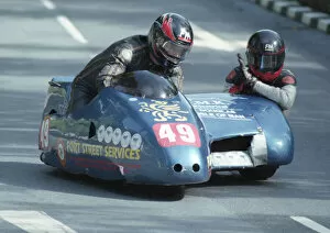 Images Dated 10th October 2021: Keith Griffin & Peter Cain (Yamaha) 1994 Sidecar TT