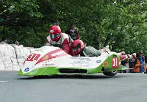 Keith Walters Gallery: Keith Walters & Andrew King (Ireson Mistral) 2000 Sidecar TT