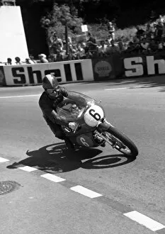 Kel Carruthers Collection: Kel Carruthers (Aermacchi) 1968 Lightweight TT