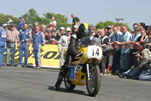 Kel Carruthers Collection: Kel Carruthers (Yamaha) 2007 TT Parade Lap