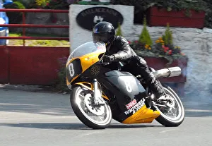 Images Dated 15th July 2010: Ken Davis (Honda Drixton) 2010 Senior Classic TT