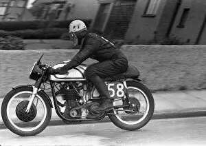 Images Dated 30th March 2021: Ken Draper (Norton) 1958 Senior TT
