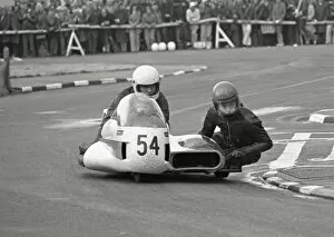 Ken Graham & Dennis Tower (Suzuki) 1975 1000 Sidecar TT