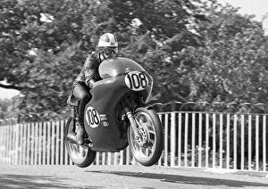 Images Dated 18th December 2020: Ken Huggett (Kettle Norton) 1971 Senior Manx Grand Prix