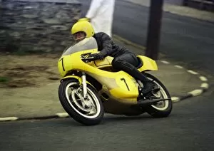 1976 Senior Manx Grand Prix Collection: Ken Inwood (Yamaha) 1976 Senior Manx Grand Prix