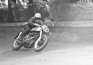 Images Dated 22nd December 2021: Ken Kavanagh (Norton) 1951 Junior Ulster Grand Prix