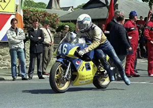 Images Dated 17th November 2019: Ken Murray (Yamaha) 1990 Junior TT