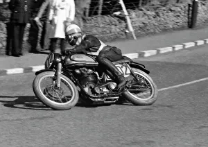 1958 Junior Manx Grand Prix Collection: Ken Pitt Norton 1958 Junior Manx Grand Prix
