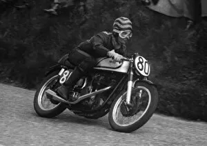 Images Dated 23rd February 2019: Ken Willis (Norton) 1956 Senior TT
