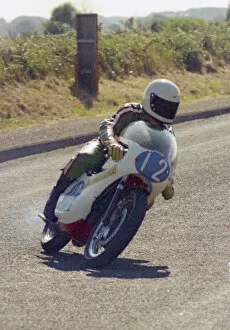 Images Dated 27th October 2020: Kenny Harrison (Yamaha) 1976 Jurby Road