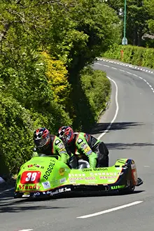 Kenny Howles & Dave Mahon (MR Equipe Mistral Yamaha) 2015 Sidecar TT