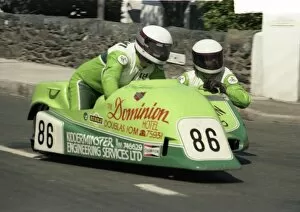 Images Dated 19th January 2018: Kenny Howles & Steve Pointer (Ireson Yamaha) 1985 Sidecar TT